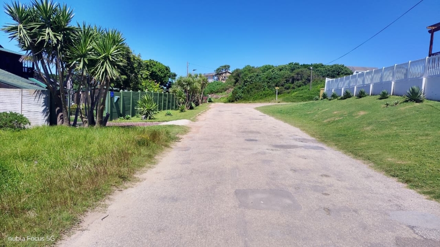 Commercial Property for Sale in Paradise Beach Eastern Cape